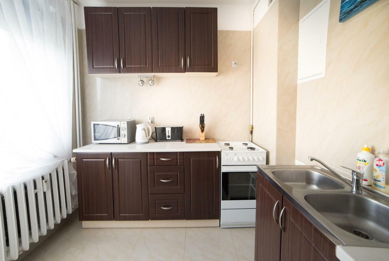 Arena Apartinfo Apartamenty กดัญสก์ ภายนอก รูปภาพ